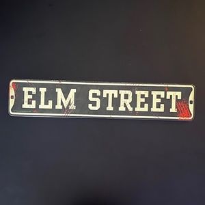"Elm Street" Sign (Spirit Halloween 2021)